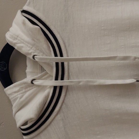 AMERICAN EAGLE OUTFITTERS Nautical White and Navy Long Sleeve Hoodie - Picture 2 of 10